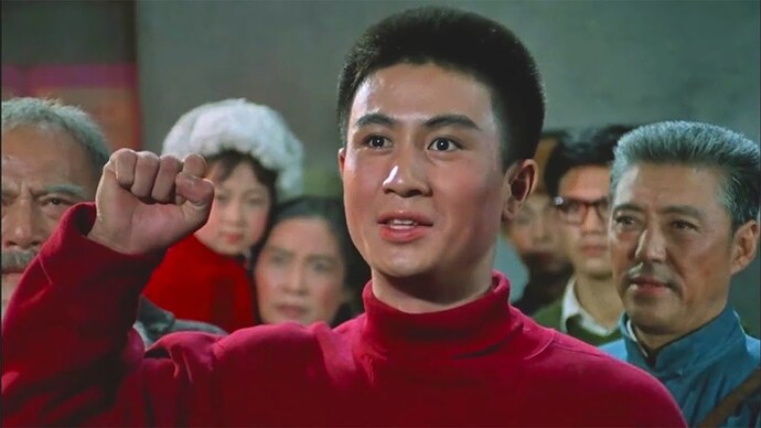 【高清字幕】党的光辉照征途 电影《征途》插曲
